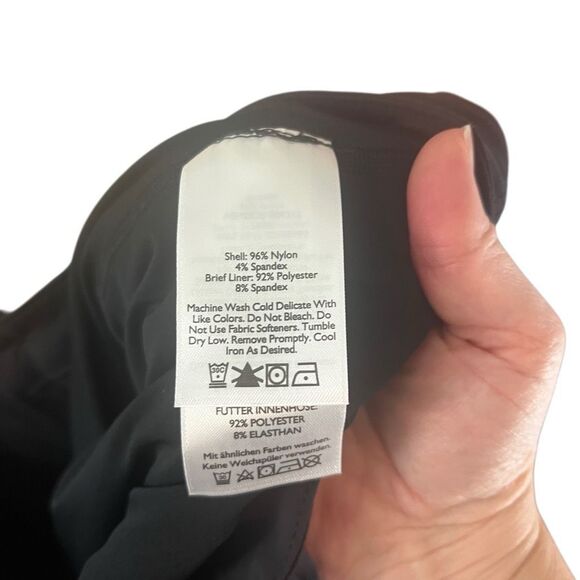 Eddie Bauer Travex Black Hiking Outdoor Sporty Skort Size 12 - Picture 4 of 7